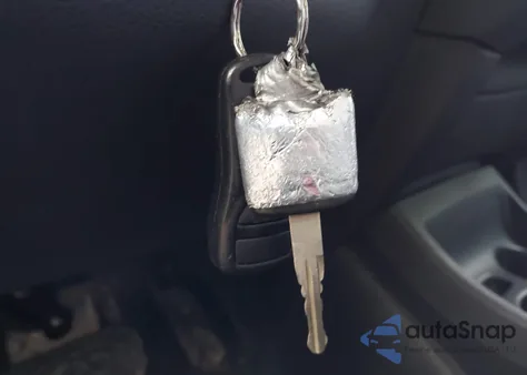 2007 Nissan Versa 1.8Sl z USA, uszkodzony, nr VIN 3N1BC11E27L401016